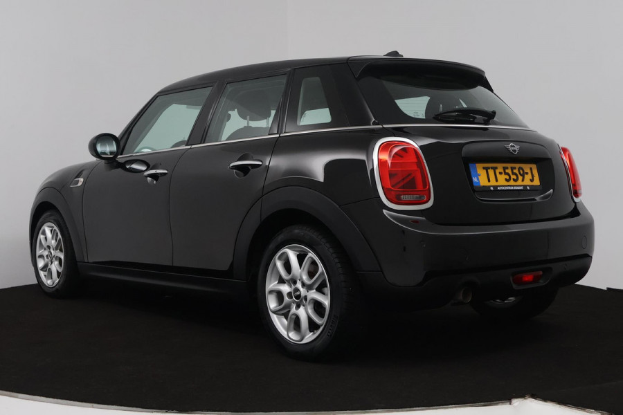 MINI Mini 1.5 One Pepper (NAVIGATIE, PARKEERSENSOREN, CRUISE CONTROL, AUTOMAAT, SFEERVERLICHTING, DEALER ONDERHOUDEN)