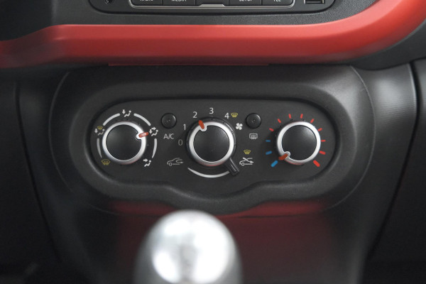 Renault Twingo 1.0 SCe Collection | Parkeersensoren | Airco | Bluetooth Radio