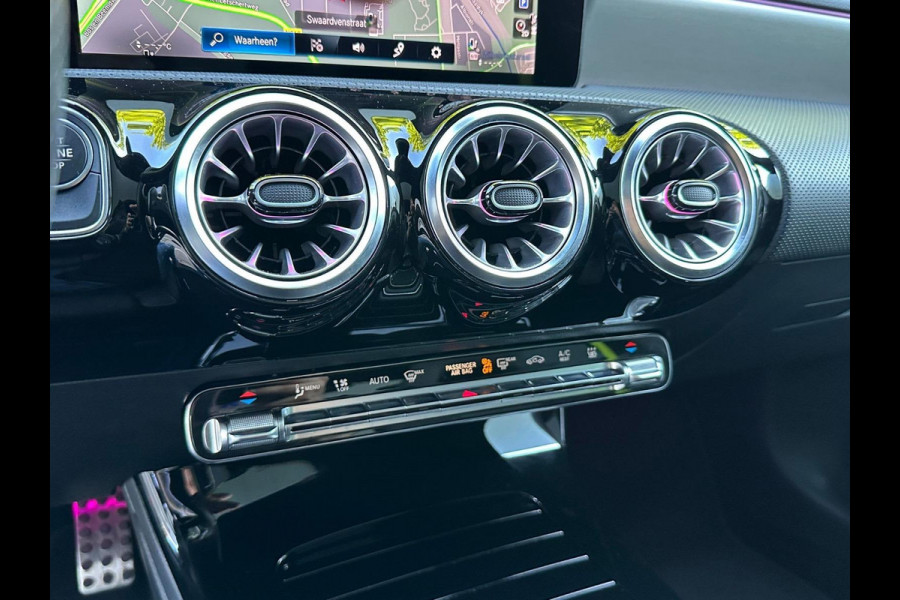 Mercedes-Benz CLA-Klasse 250 e AMG Line PANO|Sfeerverlichting|Kessy
