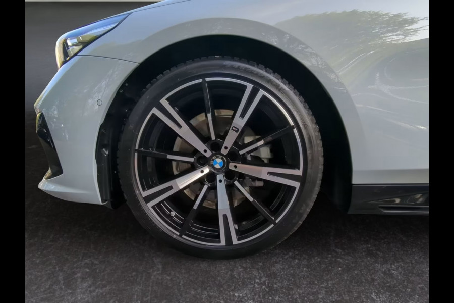 BMW 5 Serie Touring 520dA M-SPORT ** LED, NAVi+, HuD, PANORAMA, 20-inch LMV, DRIV. ASS+ ** 1e EIG - Ex BMW AG - UNFALLFREI ** ** INFORMEER OOK NAAR ONZE AANTREKKELIJKE FINANCIAL-LEASE TARIEVEN ** BMW 5 Serie Touring 520dA M-SPORT ** LED, NAVi+, HuD, PANORAMA, 20-inch LMV, DRIV. ASS+ ** 1e EIG - Ex BMW AG - UNFALLFREI ** ** INFORMEER OOK NAAR ONZE AANTREKKELIJKE FINANCIAL-LEASE TARIEVEN **