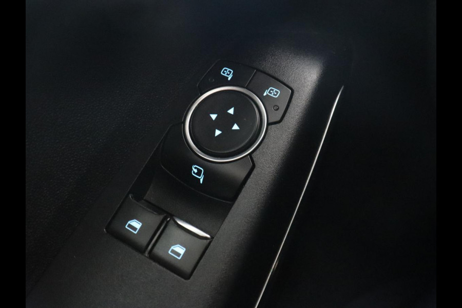 Ford Fiesta 1.0 EcoBoost ST-Line | Panoramadak | Stoel & stuurverwarming | Camera | Carplay | Navigatie | Airco | Climate control