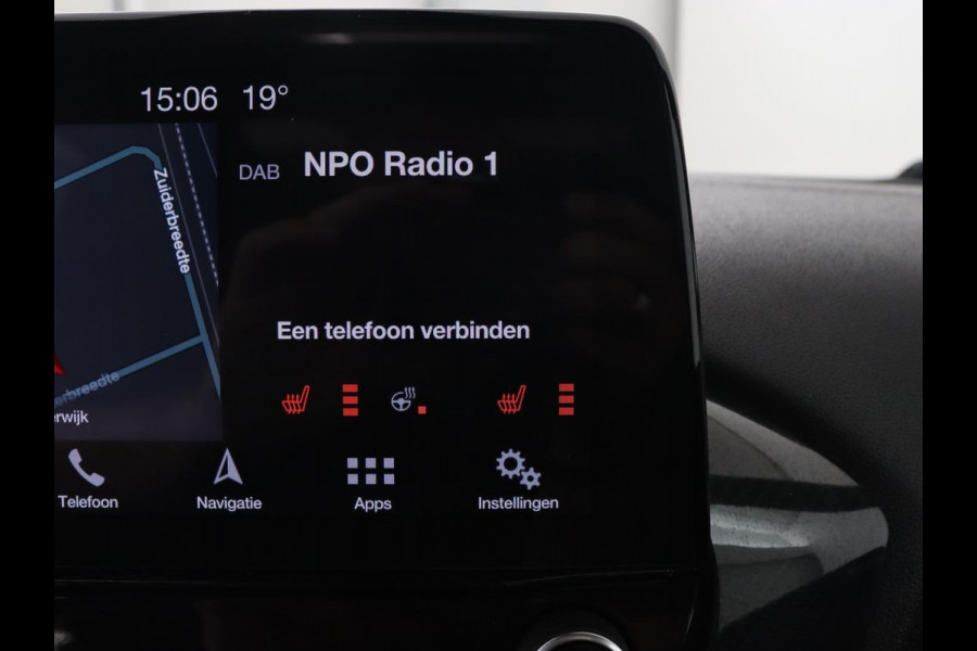 Ford Fiesta 1.0 EcoBoost ST-Line | Panoramadak | Stoel & stuurverwarming | Camera | Carplay | Navigatie | Airco | Climate control