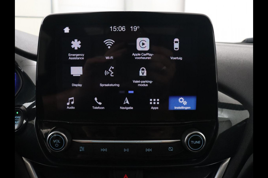 Ford Fiesta 1.0 EcoBoost ST-Line | Panoramadak | Stoel & stuurverwarming | Camera | Carplay | Navigatie | Airco | Climate control