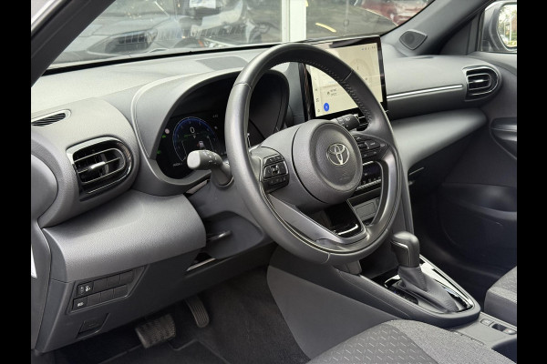 Toyota Yaris Cross 1.5 Hybrid First Edition | Facelift, Treeplanken, Groot scherm, Apple CarPlay/Android Auto, 17inch, Keyless