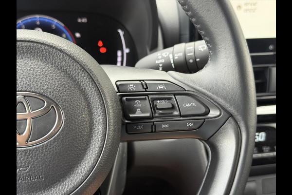 Toyota Yaris Cross 1.5 Hybrid First Edition | Facelift, Treeplanken, Groot scherm, Apple CarPlay/Android Auto, 17inch, Keyless