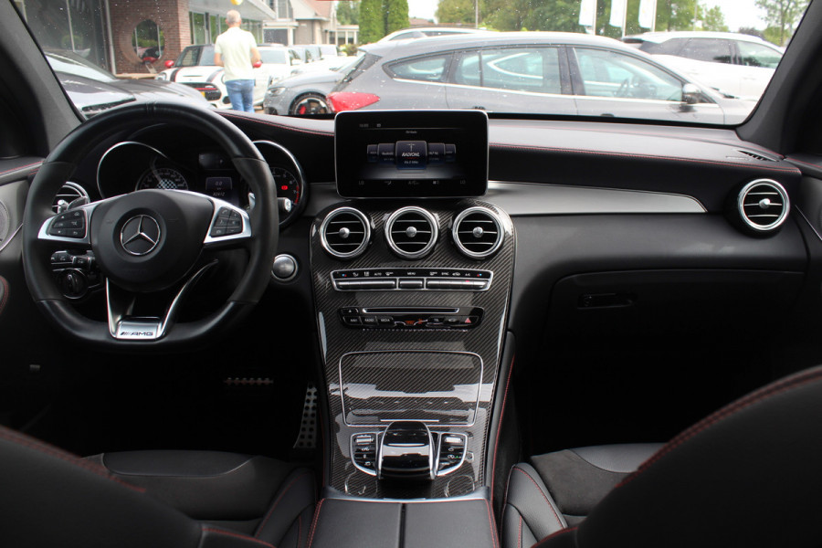 Mercedes-Benz GLC Coupé AMG 43 4MATIC / Schuifdak / 360Camera / Head-up / Burmester / Carbon intr. / 21'' / Memory seats / Keyless / Treeplanken / LED / Dodehoek / DAB / Stoelverwarming / ACC