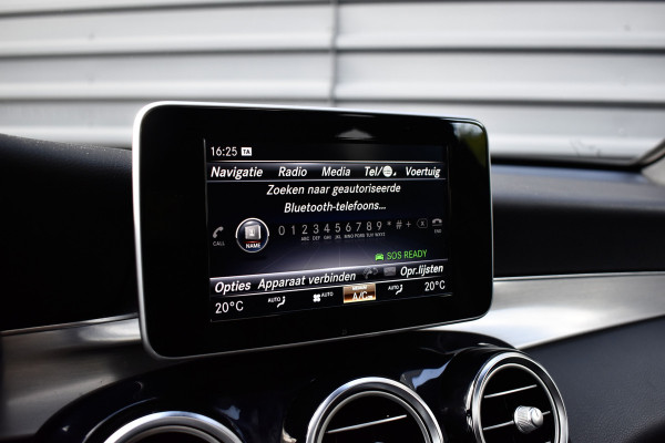 Mercedes-Benz GLC Coupé 250 4MATIC AMG Night Pakket | Schuif/Kanteldak | ACC | Camera | Treeplanken |