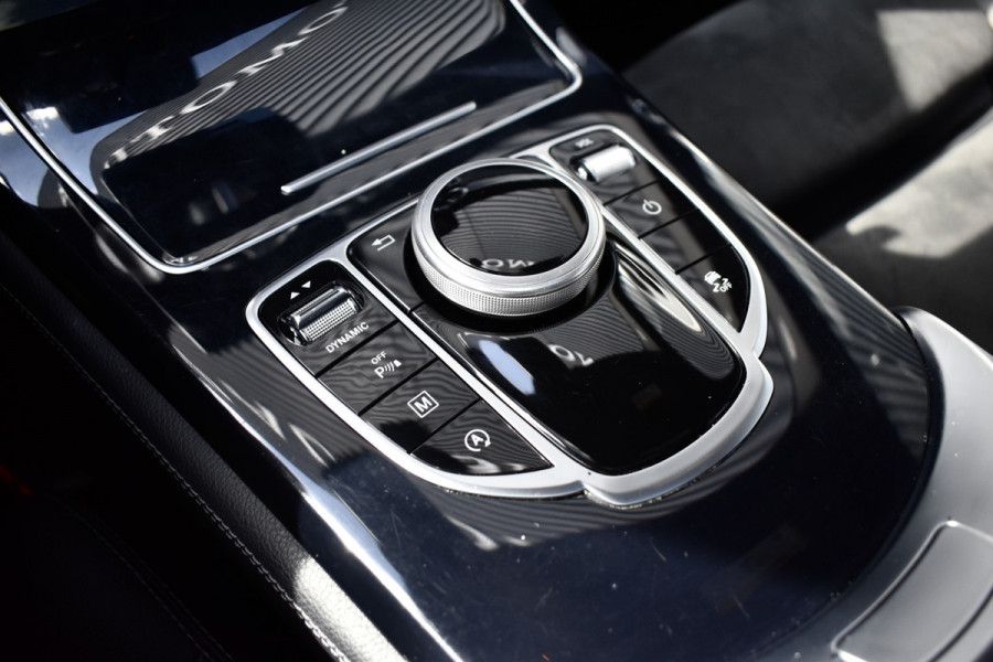 Mercedes-Benz GLC Coupé 250 4MATIC AMG Night Pakket | Schuif/Kanteldak | ACC | Camera | Treeplanken |