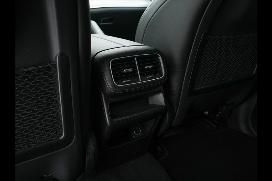 Mercedes-Benz GLE 350 de 4MATIC Premium (INCL-BTW) *LUXURY-LEATHER | BURMESTER-AUDIO | FULL-LED | WIDESCREEN-DIGIT-COCKPIT | AMBIENT-LIGHT | NAVI-FULLMAP | HEATED-SPORTSEATS | DAB | SHIFT-PADDLES | PRIVACY-GLASS | CAMERA | 20"ALU*