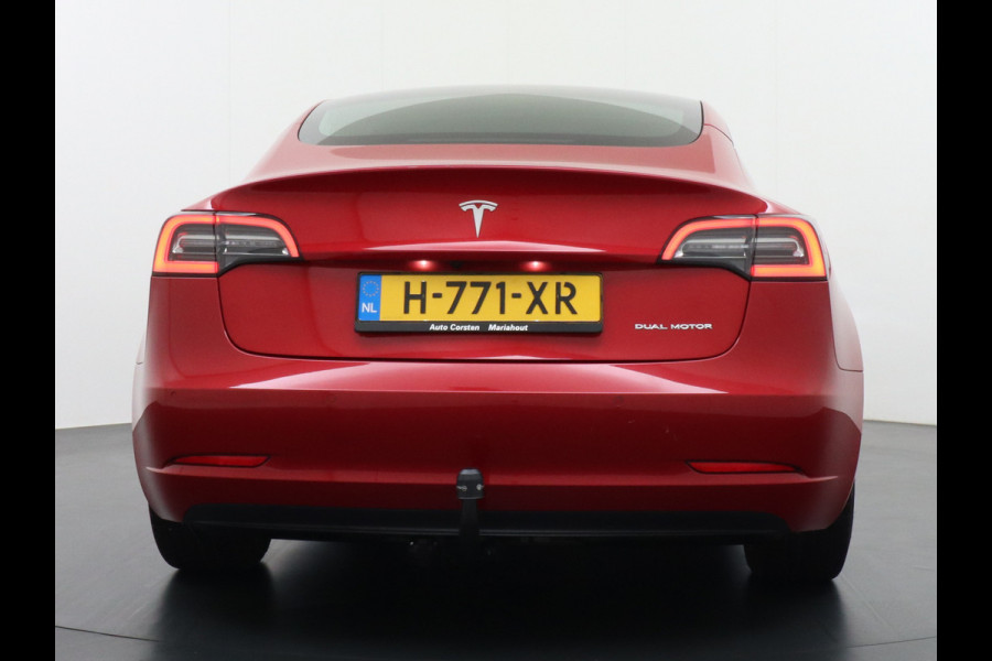 Tesla Model 3 Long Range AWD 75kWh 463PK **Trekhaak**  SOH 89% Lmv FSD-3 Computer Premium Audio AutoPilot Panoramadak Camera's Leer Adaptive-C 4WD Stoel en achterbank verwarming Elektr.Stoelen+Memory+Easy-Entry WiFi 1e Eigenaar Origineel Nederlandse Auto Garantie op Accu/Motor tot 29-06-2028/192.000km