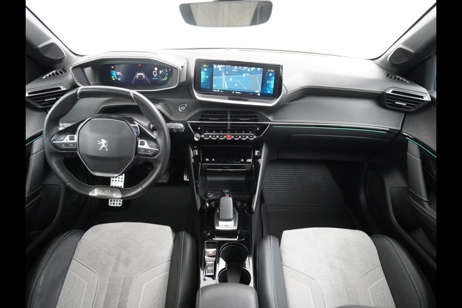Peugeot e-208 EV GT 50kWh SOH 90% Panorama-dak Trekhaak Apple Carplay 360°CameraAndroid Navi Ecc Cruise Control DAB Pdc Stoelverwarming Sportstoelen Led Lmv 17" Privacy Glas Bluetooth Led Connected Apps