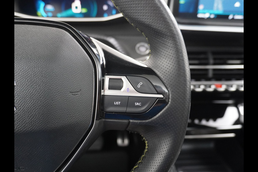 Peugeot e-208 EV GT 50kWh SOH 90% Panorama-dak Trekhaak Apple Carplay 360°CameraAndroid Navi Ecc Cruise Control DAB Pdc Stoelverwarming Sportstoelen Led Lmv 17" Privacy Glas Bluetooth Led Connected Apps