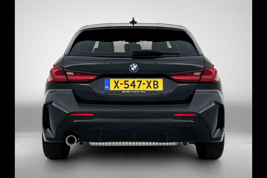 BMW 1-serie 116i Business Edition Plus CARPLAY STOF-LEDER NAVI