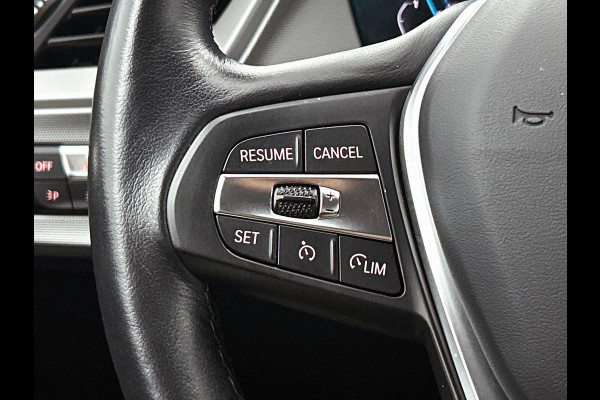 BMW 1-serie 116i Business Edition Plus CARPLAY STOF-LEDER NAVI