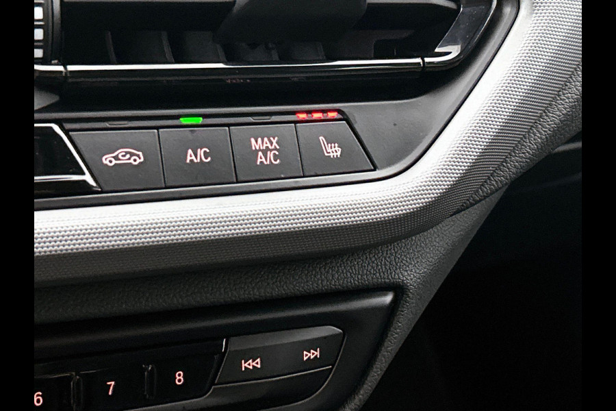 BMW 1-serie 116i Business Edition Plus CARPLAY STOF-LEDER NAVI
