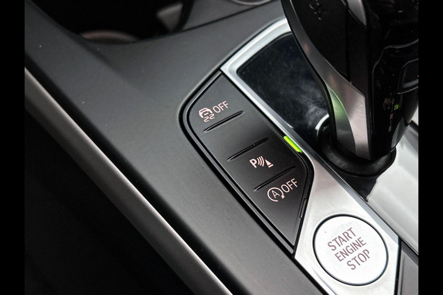 BMW 1-serie 116i Business Edition Plus CARPLAY STOF-LEDER NAVI