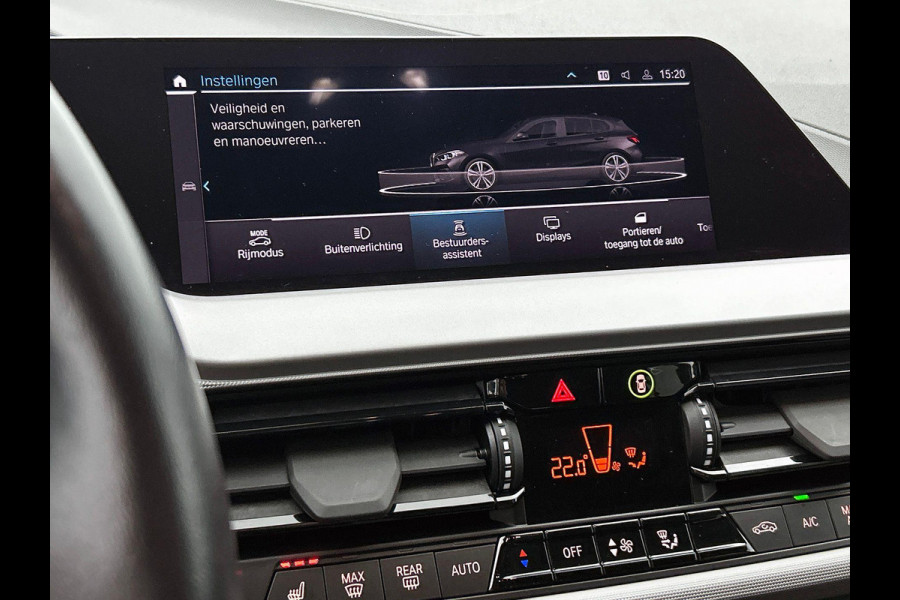 BMW 1-serie 116i Business Edition Plus CARPLAY STOF-LEDER NAVI