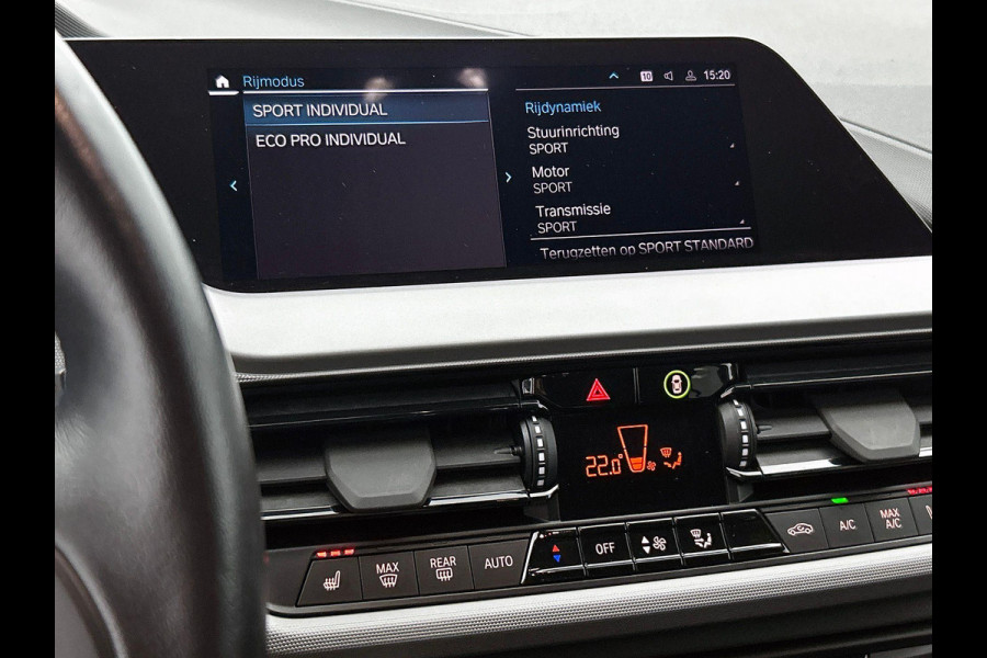 BMW 1-serie 116i Business Edition Plus CARPLAY STOF-LEDER NAVI