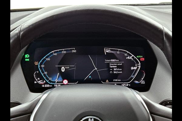 BMW 1-serie 116i Business Edition Plus CARPLAY STOF-LEDER NAVI