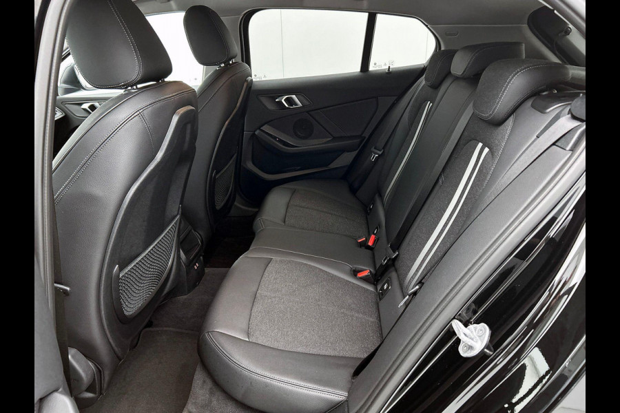 BMW 1-serie 116i Business Edition Plus CARPLAY STOF-LEDER NAVI