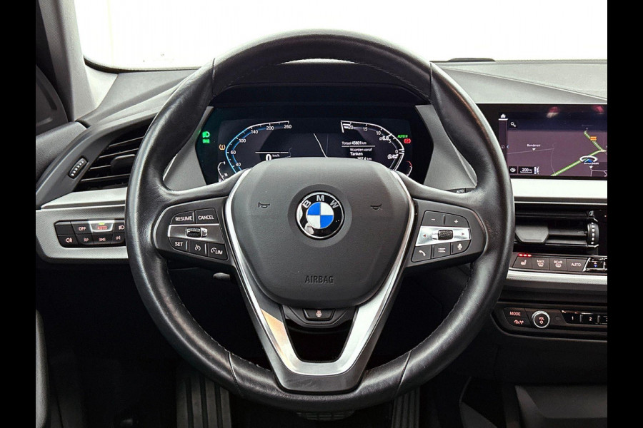 BMW 1-serie 116i Business Edition Plus CARPLAY STOF-LEDER NAVI