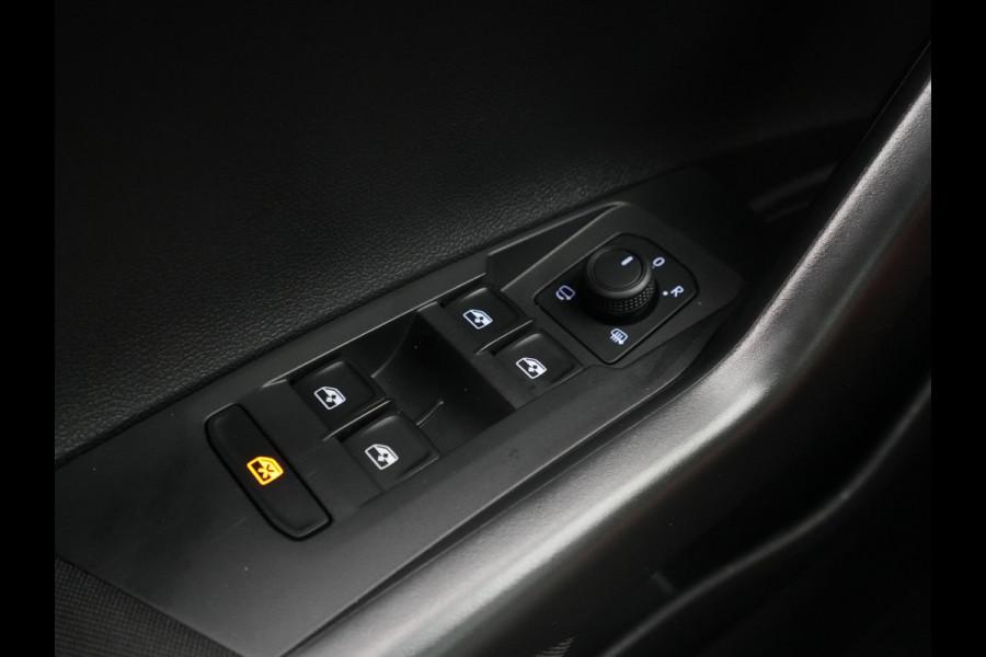 Volkswagen Polo 1.0 TSI 95pk DSG Life Edition Navigatie Stoelverwarming Acc Camera keyless Carplay 307