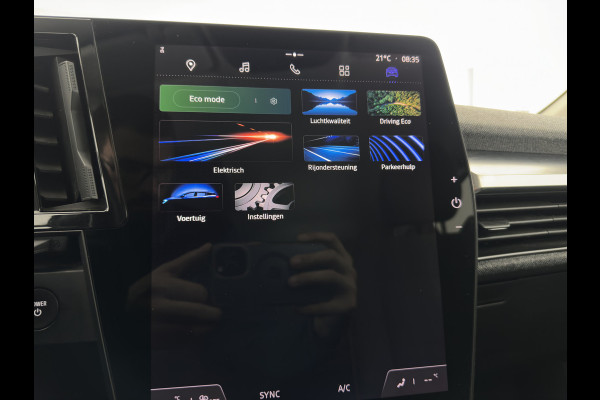 Renault Mégane E-Tech EV60 Optimum Charge Evolution [ 3-Fase ] {SOH-92%} (INCL-BTW) Aut *FULL-LED | DIGI-COCKPIT | NAVI-FULLMAP | CAMERA | COMFORT-SEATS | KEYLESS | ECC | PDC | CRUISE | DAB | CARPLAY | SHIFT-PADDLES | LANE-ASSIST | 18''ALU*
