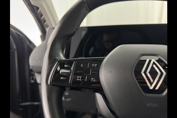Renault Mégane E-Tech EV60 Optimum Charge Evolution [ 3-Fase ] {SOH-92%} (INCL-BTW) Aut *FULL-LED | DIGI-COCKPIT | NAVI-FULLMAP | CAMERA | COMFORT-SEATS | KEYLESS | ECC | PDC | CRUISE | DAB | CARPLAY | SHIFT-PADDLES | LANE-ASSIST | 18''ALU*