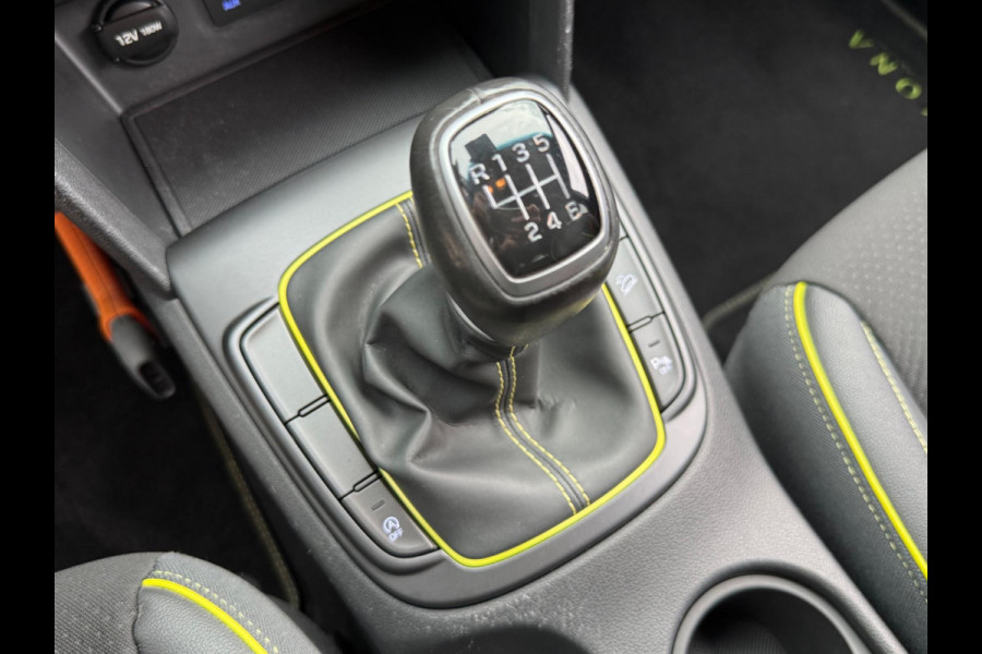Hyundai Kona 1.0T Fashion 120pk, NAP, CarPlay, 1e eigenaar