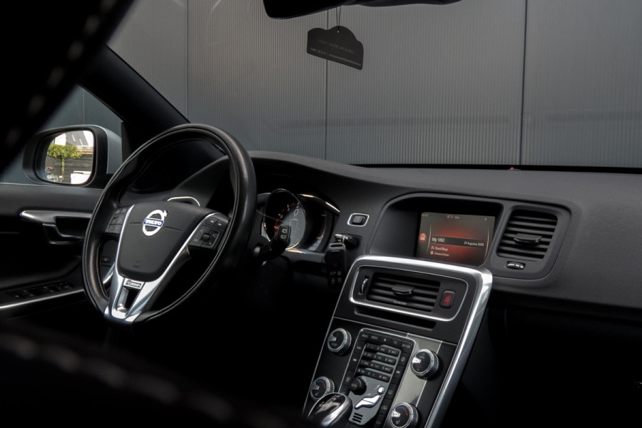 Volvo V60 1.5 T3 Nordic+ | R-DESIGN | TREKHAAK | PDC | STOELVERWAMING
