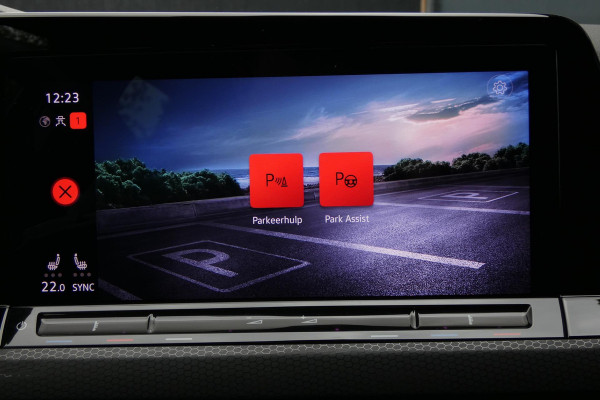 Volkswagen Golf 2.0 TSI GTI | DEALERONDERHOUDEN | STUURVERWARMING | HEAD UP DISPLAY | STOELVERWARMING