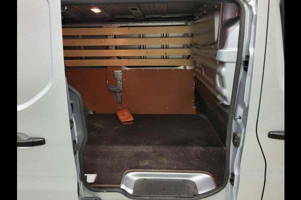 Renault Trafic 2.0dCi L2/H1 Trekhaak Euro 6! Renault Trafic 2.0dCi L2/H1 Trekhaak Euro 6!