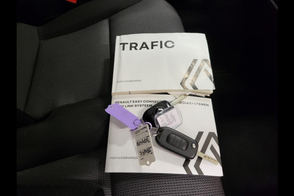 Renault Trafic 2.0dCi L2/H1 Trekhaak Euro 6! Renault Trafic 2.0dCi L2/H1 Trekhaak Euro 6!
