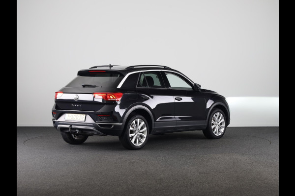 Volkswagen T-Roc 1.0 TSI Style 115 pk | Navigatie | Trekhaak | Parkeersensoren | Achteruitrijcamera | Autom. airco | Voll. digitaal instrumentenpaneel |