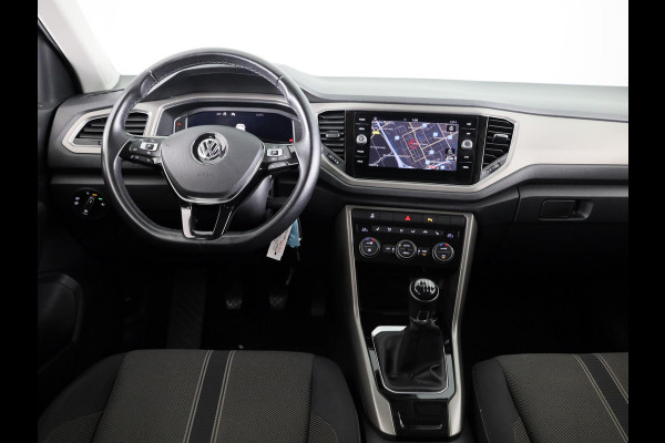 Volkswagen T-Roc 1.0 TSI Style 115 pk | Navigatie | Trekhaak | Parkeersensoren | Achteruitrijcamera | Autom. airco | Voll. digitaal instrumentenpaneel |
