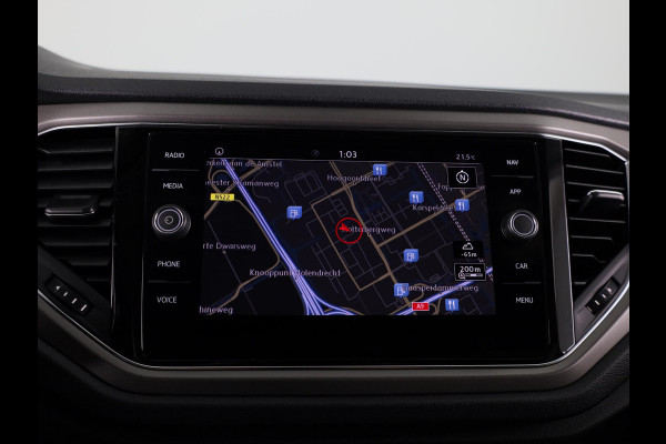 Volkswagen T-Roc 1.0 TSI Style 115 pk | Navigatie | Trekhaak | Parkeersensoren | Achteruitrijcamera | Autom. airco | Voll. digitaal instrumentenpaneel |