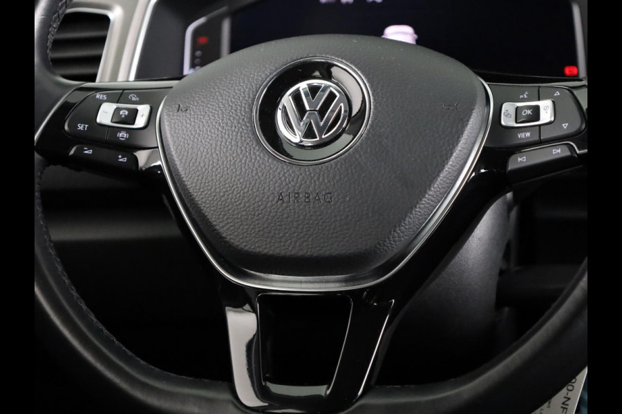 Volkswagen T-Roc 1.0 TSI Style 115 pk | Navigatie | Trekhaak | Parkeersensoren | Achteruitrijcamera | Autom. airco | Voll. digitaal instrumentenpaneel |