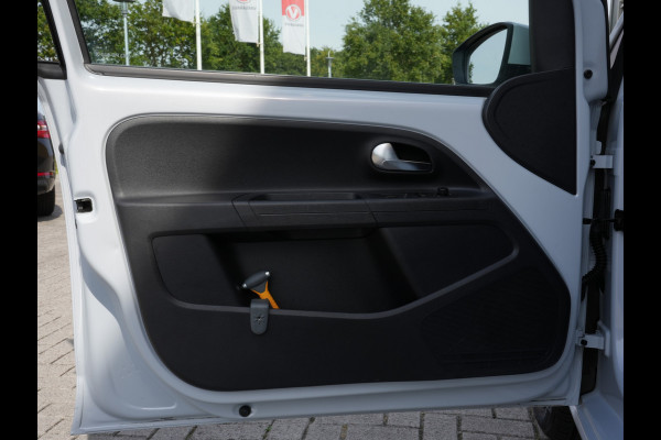 Volkswagen up! 1.0 BMT move up! | Airco | Bluetooth | App Connect