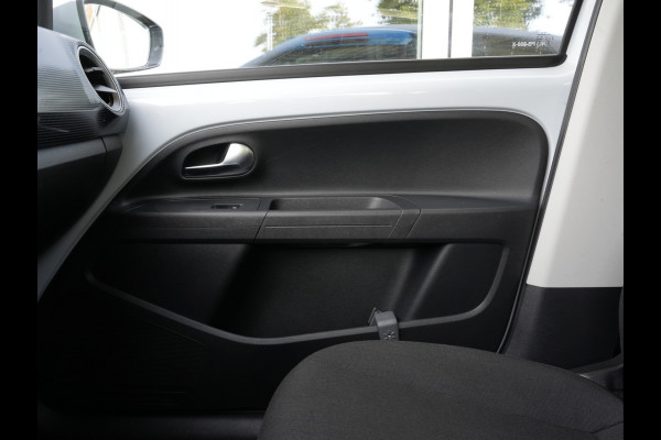 Volkswagen up! 1.0 BMT move up! | Airco | Bluetooth | App Connect