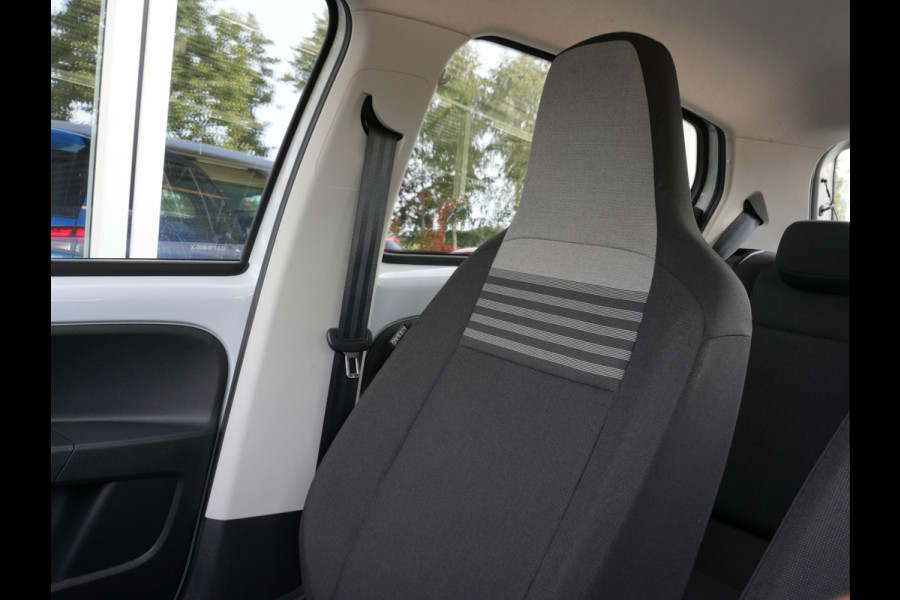Volkswagen up! 1.0 BMT move up! | Airco | Bluetooth | App Connect