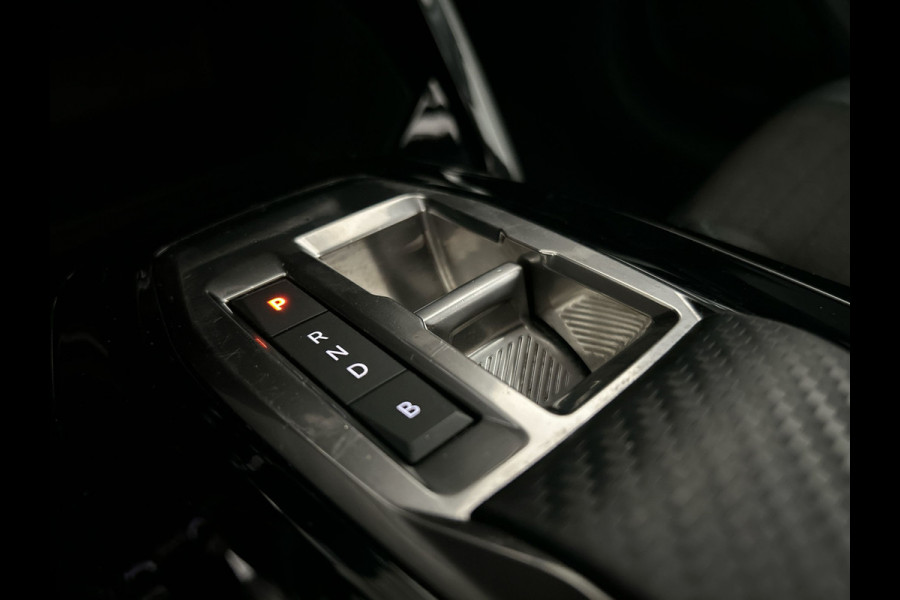 Peugeot e-208 EV Allure Pack 50 kWh | Apple Carplay/Android Auto | Camera | Navigatie | Soh (batterijcheck) 92,2 %