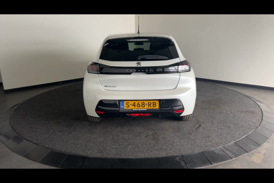 Peugeot e-208 EV Allure Pack 50 kWh | Apple Carplay/Android Auto | Camera | Navigatie | Soh (batterijcheck) 92,2 %