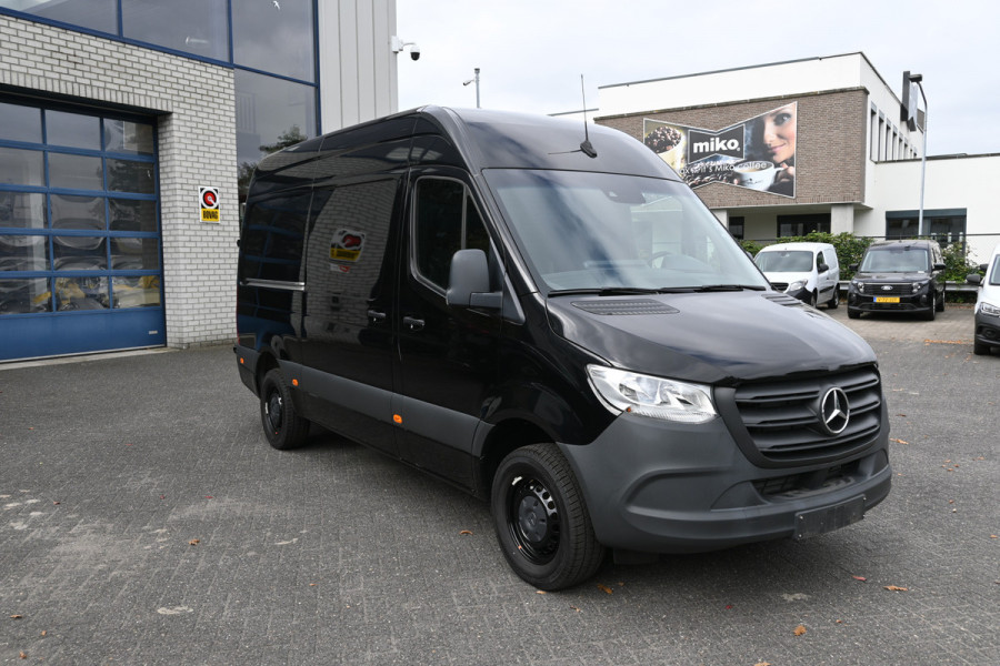 Mercedes-Benz Sprinter 315 CDI L2H2 RWD MBUX navigatie met camera