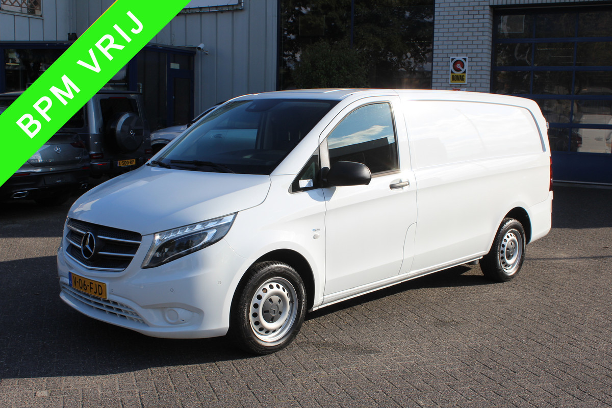 Mercedes-Benz Vito 114 CDI Lang 2500 kg Trekhaak, LED koplampen, Bumpers in kleur, Etc. Mercedes-Benz Vito 114 CDI Lang 2500 kg Trekhaak, LED koplampen, Bumpers in kleur, Etc.