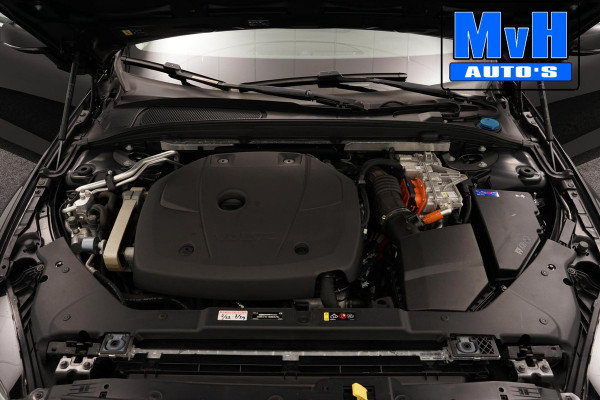 Volvo V60 2.0 T6 Recharge AWD Business Pro 340PK|LEER|CAMERA