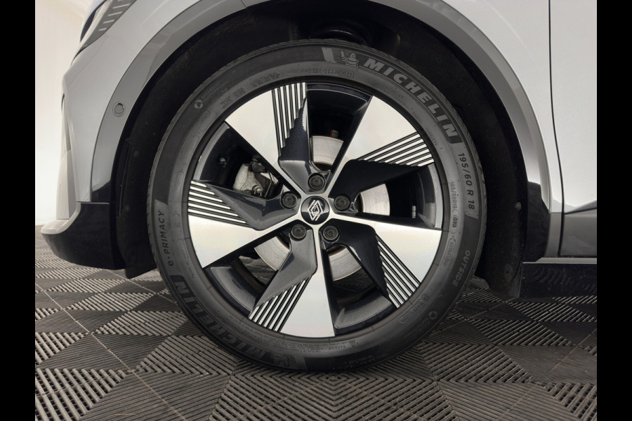 Renault Mégane E-Tech EV60 Optimum Charge Evolution [ 3-Fase ] {SOH-92%} (INCL-BTW) Aut *FULL-LED | DIGI-COCKPIT | NAVI-FULLMAP | CAMERA | COMFORT-SEATS | KEYLESS | ECC | PDC | CRUISE | DAB | CARPLAY | SHIFT-PADDLES | LANE-ASSIST | 18''ALU*
