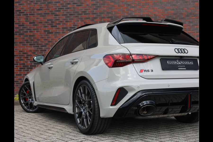 Audi RS3 Sportback 2.5 TFSI quattro | Krijt - Pano - Sonos