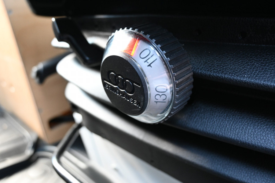 Mercedes-Benz Sprinter 319 CDI 3.0 V6 L2H2 3500 kg Trekhaak, Standkachel, MBUX navigatie en camera, Geveerde stoelen