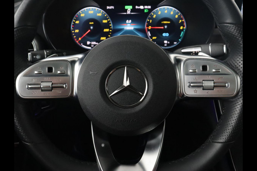 Mercedes-Benz GLC 300e 4Matic AMG | Panoramadak | Two-Tone Leder | 360 Camera | Stoelverwarming | Burmester | Carplay | Digital Cockpit | Keyless | Navigatie | Sfeerverlichting | PHEV | Plug In