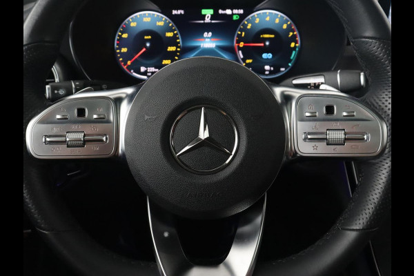 Mercedes-Benz GLC 300e 4Matic AMG | Panoramadak | Two-Tone Leder | 360 Camera | Stoelverwarming | Burmester | Carplay | Digital Cockpit | Keyless | Navigatie | Sfeerverlichting | PHEV | Plug In